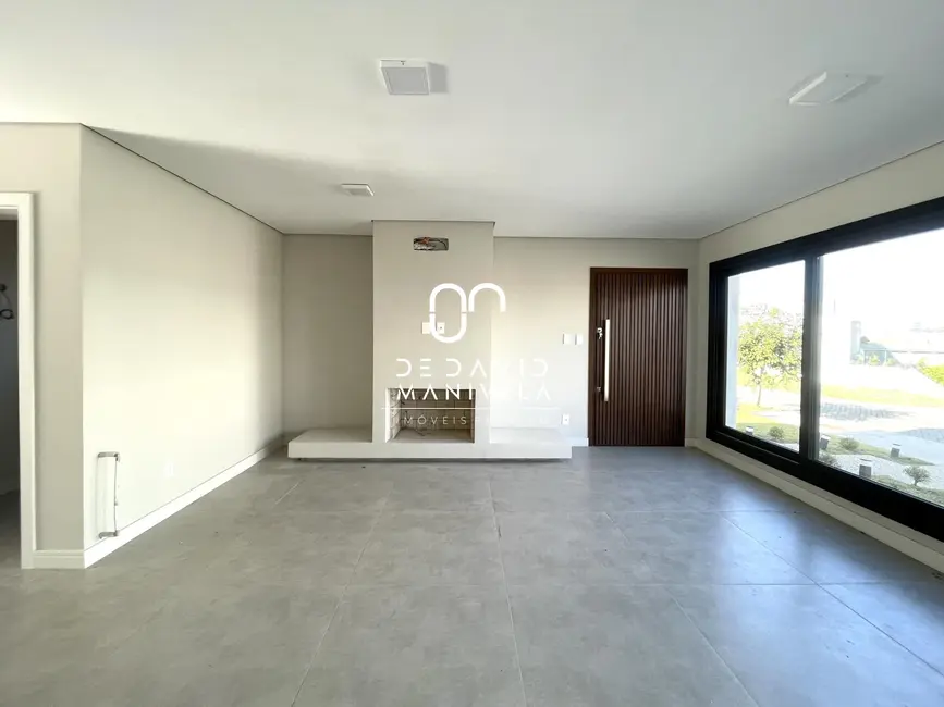 Casa de Condomínio com 4 quartos à venda, 271m2 em Tomazetti, Santa Maria - RS - imagem 4 Foto 4 de Casa de Condomínio com 4 quartos à venda, 271m2 em Tomazetti, Santa Maria - RS