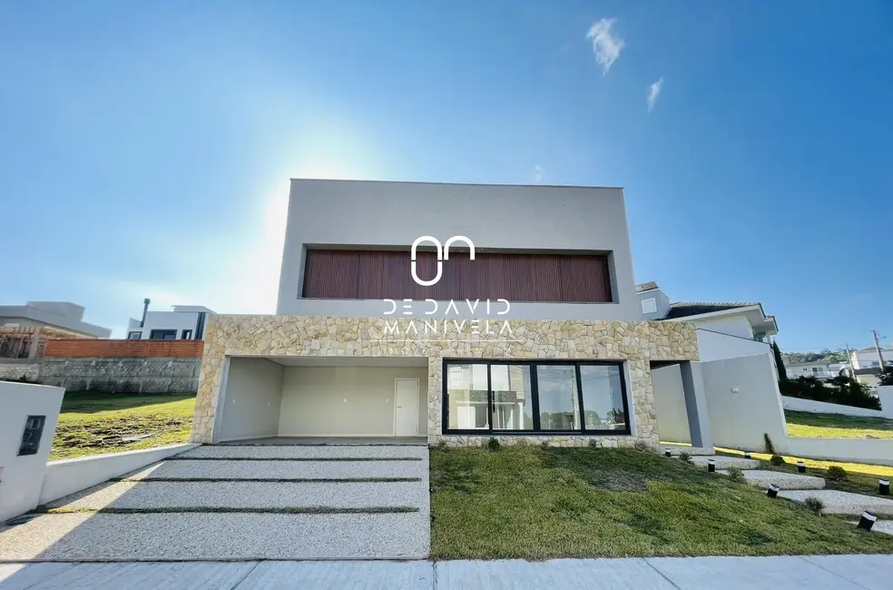 Casa de Condomínio com 4 quartos à venda, 271m2 em Tomazetti, Santa Maria - RS - imagem 1 Foto 1 de Casa de Condomínio com 4 quartos à venda, 271m2 em Tomazetti, Santa Maria - RS
