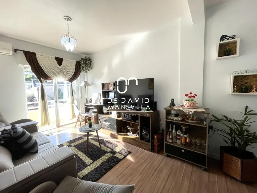 Foto 6 de Apartamento com 3 quartos à venda, 107m2 em Nossa Senhora de Fátima, Santa Maria - RS