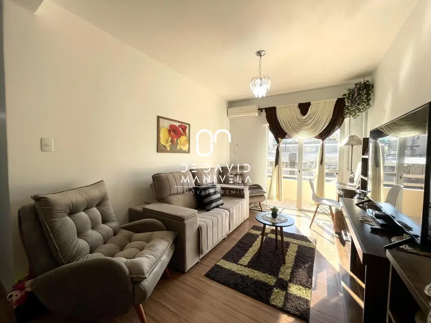 Foto 7 de Apartamento com 3 quartos à venda, 107m2 em Nossa Senhora de Fátima, Santa Maria - RS