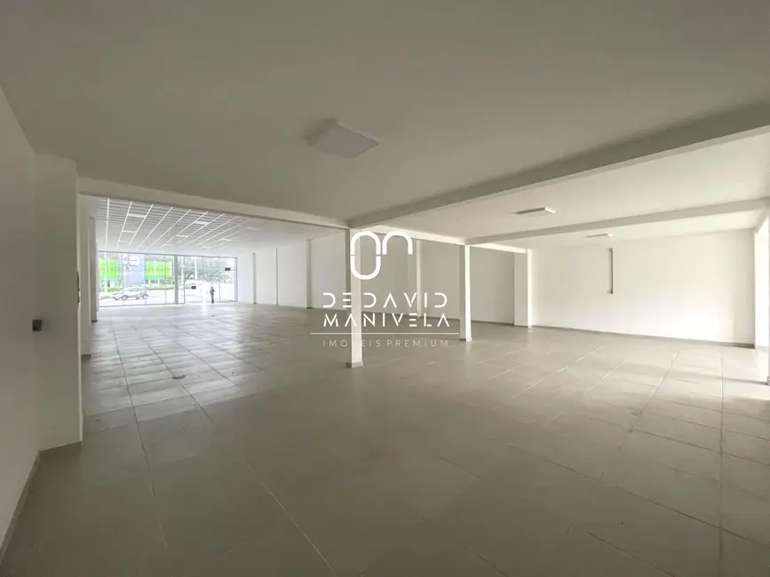 Armazém / Galpão com 1 quarto para alugar, 550m2 em Nossa Senhora Medianeira, Santa Maria - RS - imagem 6 Foto 6 de Armazém / Galpão com 1 quarto para alugar, 550m2 em Nossa Senhora Medianeira, Santa Maria - RS
