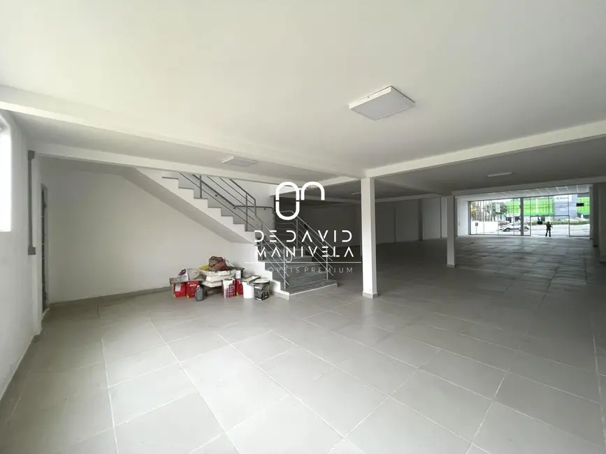 Armazém / Galpão com 1 quarto para alugar, 550m2 em Nossa Senhora Medianeira, Santa Maria - RS - imagem 8 Foto 8 de Armazém / Galpão com 1 quarto para alugar, 550m2 em Nossa Senhora Medianeira, Santa Maria - RS