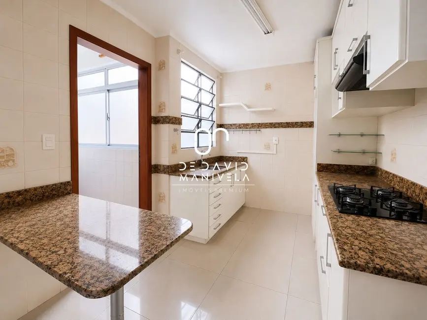 Foto 8 de Cobertura com 4 quartos para alugar, 181m2 em Nossa Senhora Medianeira, Santa Maria - RS