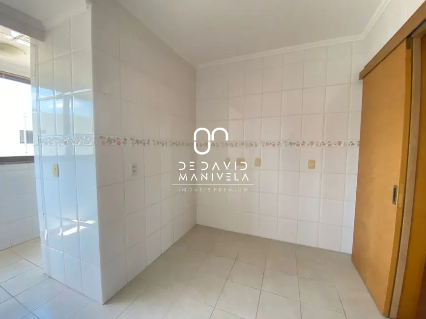 Apartamento com 2 quartos para alugar, 70m2 em Centro, Santa Maria - RS - imagem 7 Foto 7 de Apartamento com 2 quartos para alugar, 70m2 em Centro, Santa Maria - RS