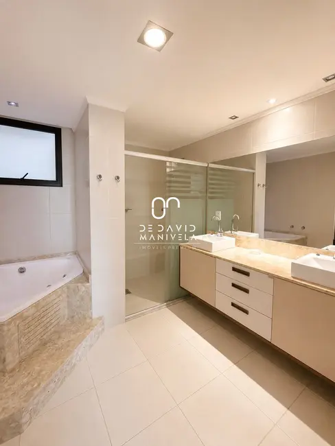 Foto 5 de Apartamento com 3 quartos à venda, 190m2 em Nossa Senhora de Lourdes, Santa Maria - RS