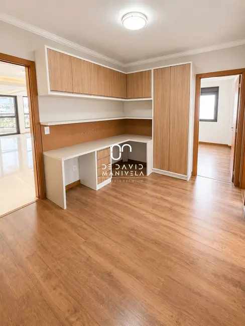Foto 7 de Apartamento com 3 quartos à venda, 190m2 em Nossa Senhora de Lourdes, Santa Maria - RS