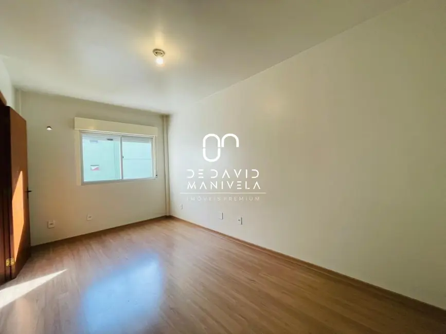 Foto 8 de Apartamento com 2 quartos à venda, 65m2 em Nossa Senhora de Fátima, Santa Maria - RS