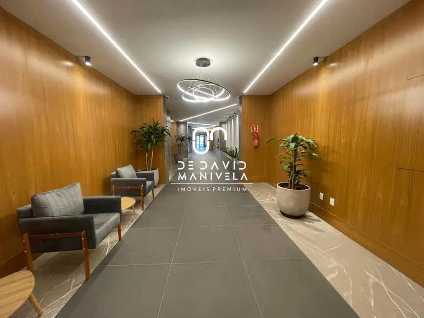 Foto 4 de Apartamento com 3 quartos à venda, 176m2 em Nossa Senhora Medianeira, Santa Maria - RS