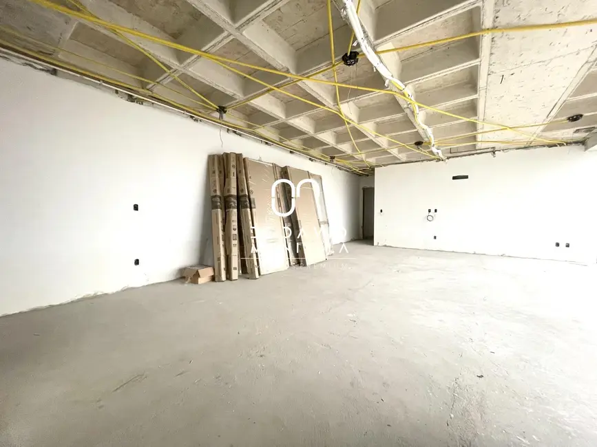 Foto 8 de Apartamento com 3 quartos à venda, 176m2 em Nossa Senhora Medianeira, Santa Maria - RS