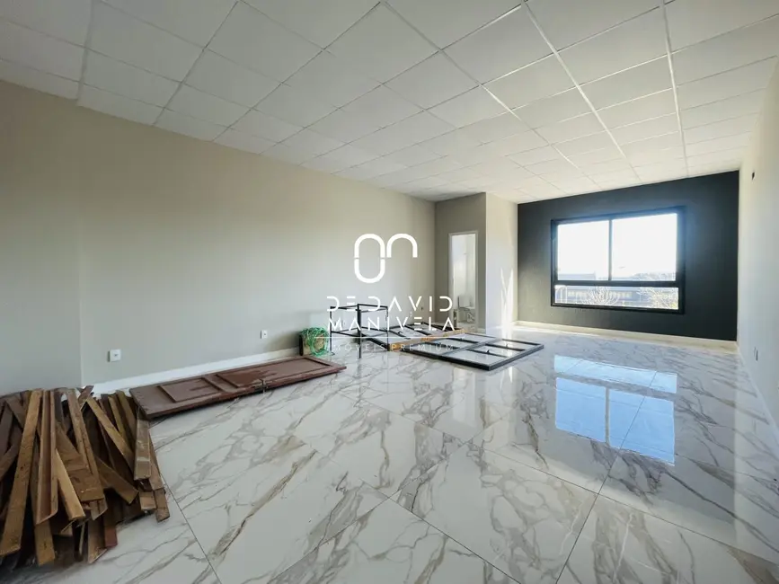 Foto 2 de Sala Comercial com 1 quarto para alugar, 44m2 em Camobi, Santa Maria - RS