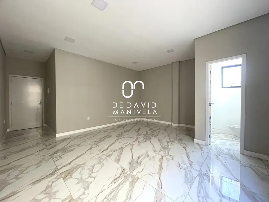 Sala Comercial com 1 quarto para alugar, 30m2 em Camobi, Santa Maria - RS - imagem 4 Foto 4 de Sala Comercial com 1 quarto para alugar, 30m2 em Camobi, Santa Maria - RS