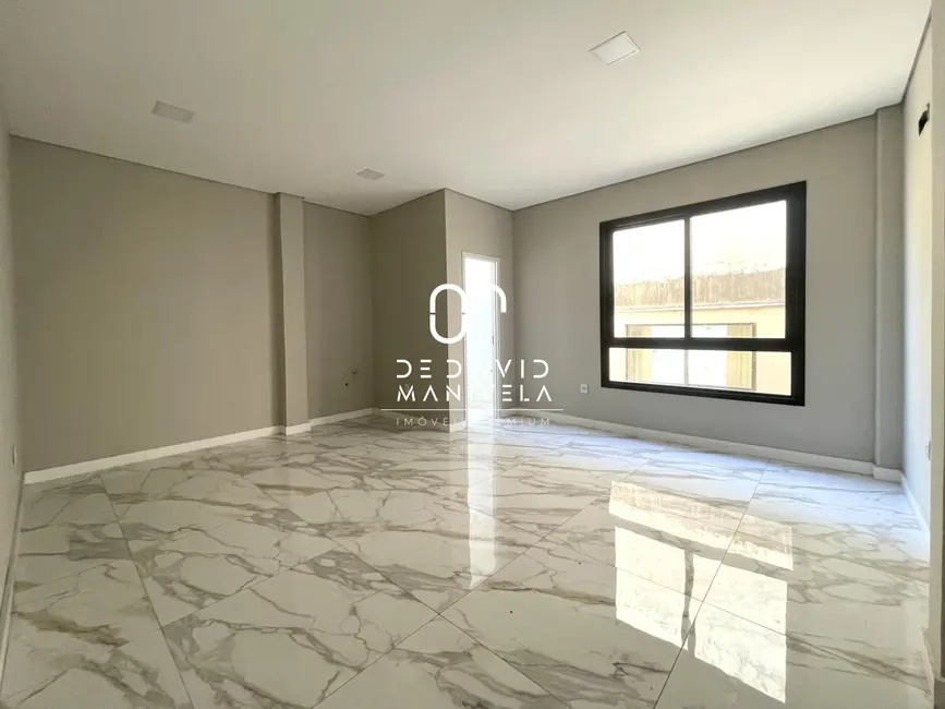 Sala Comercial com 1 quarto para alugar, 30m2 em Camobi, Santa Maria - RS - imagem 3 Foto 3 de Sala Comercial com 1 quarto para alugar, 30m2 em Camobi, Santa Maria - RS