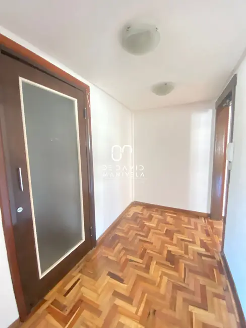 Sala Comercial com 1 quarto para alugar, 87m2 em Nossa Senhora de Fátima, Santa Maria - RS - imagem 2 Foto 2 de Sala Comercial com 1 quarto para alugar, 87m2 em Nossa Senhora de Fátima, Santa Maria - RS