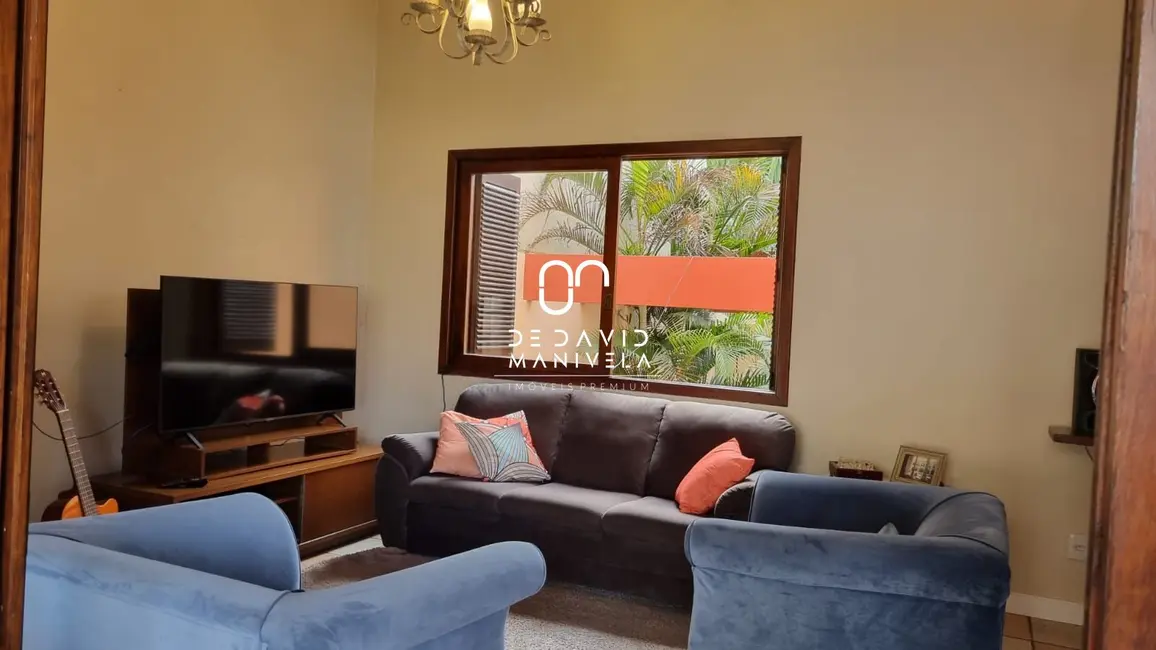 Casa com 4 quartos à venda, 364m2 em Nonoai, Santa Maria - RS - imagem 3 Foto 3 de Casa com 4 quartos à venda, 364m2 em Nonoai, Santa Maria - RS