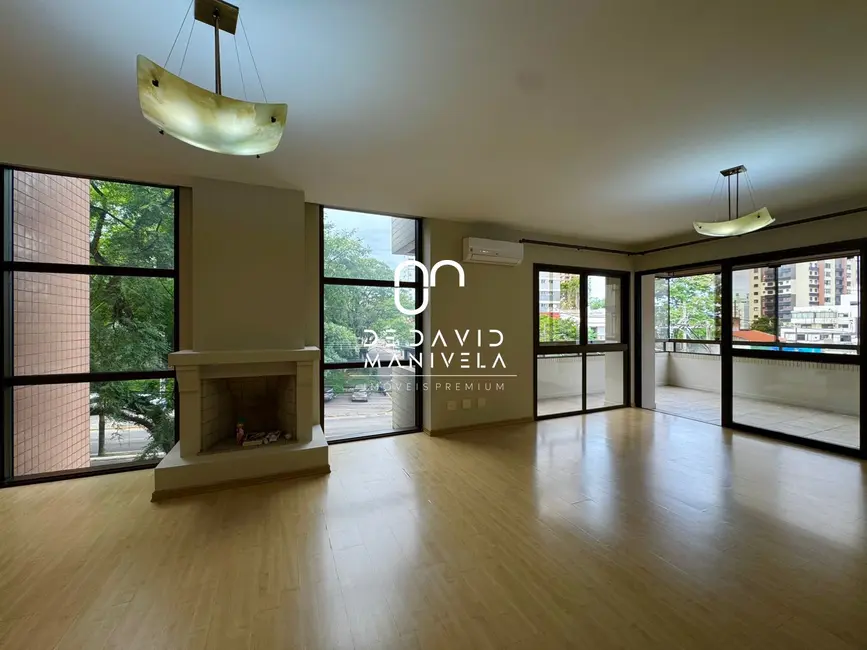 Foto 1 de Apartamento com 3 quartos à venda, 183m2 em Centro, Santa Maria - RS