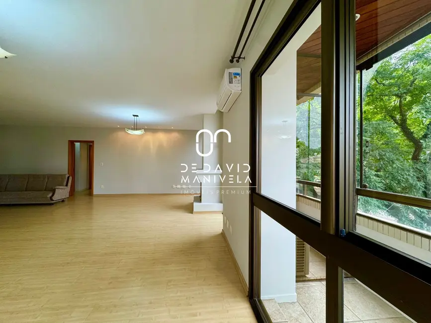 Foto 2 de Apartamento com 3 quartos à venda, 183m2 em Centro, Santa Maria - RS