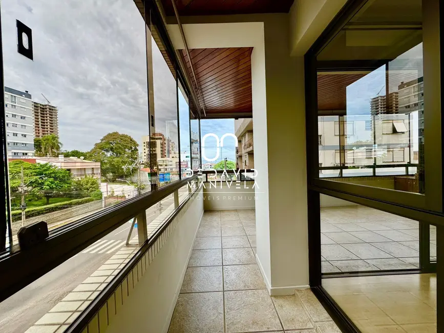 Foto 4 de Apartamento com 3 quartos à venda, 183m2 em Centro, Santa Maria - RS