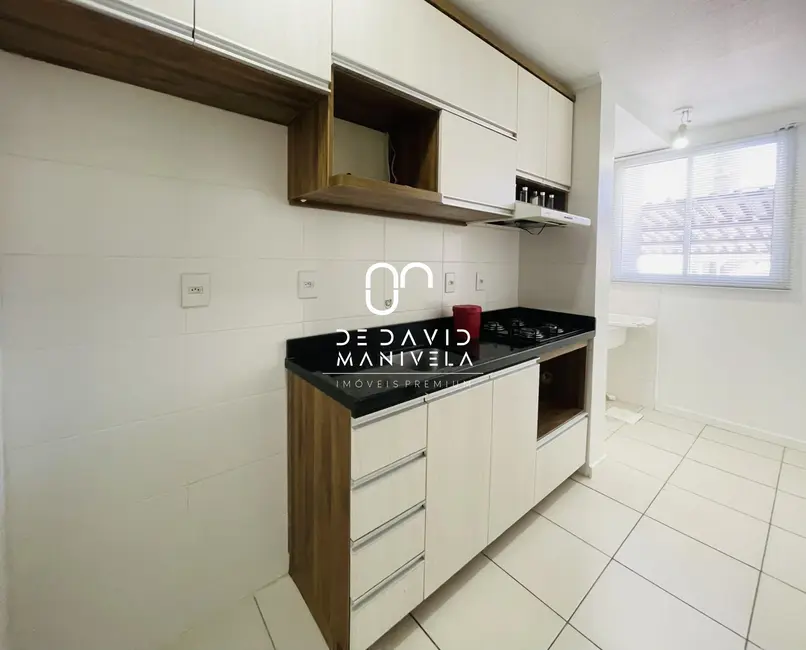 Apartamento com 2 quartos para alugar, 60m2 em Nossa Senhora Medianeira, Santa Maria - RS - imagem 3 Foto 3 de Apartamento com 2 quartos para alugar, 60m2 em Nossa Senhora Medianeira, Santa Maria - RS