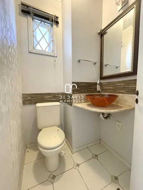 Casa com 3 quartos à venda, 277m2 em Camobi, Santa Maria - RS - imagem 5 Foto 5 de Casa com 3 quartos à venda, 277m2 em Camobi, Santa Maria - RS