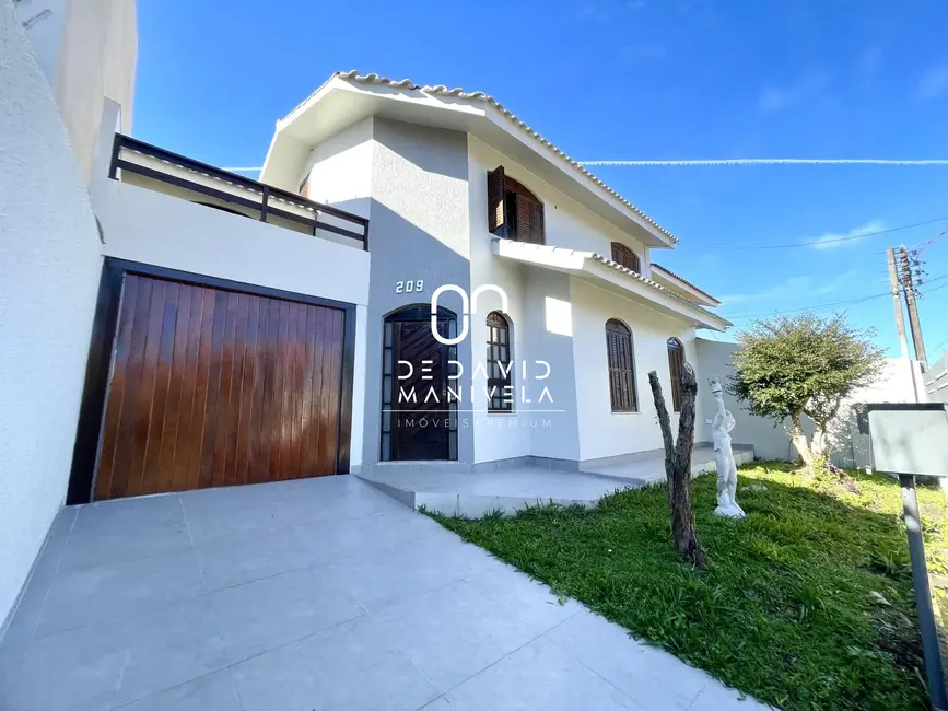 Casa com 4 quartos à venda, 269m2 em Camobi, Santa Maria - RS - imagem 1 Foto 1 de Casa com 4 quartos à venda, 269m2 em Camobi, Santa Maria - RS