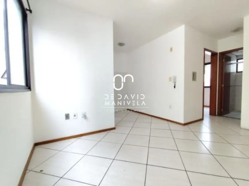 Apartamento com 1 quarto para alugar, 40m2 em Nossa Senhora de Fátima, Santa Maria - RS - imagem 1 Foto 1 de Apartamento com 1 quarto para alugar, 40m2 em Nossa Senhora de Fátima, Santa Maria - RS