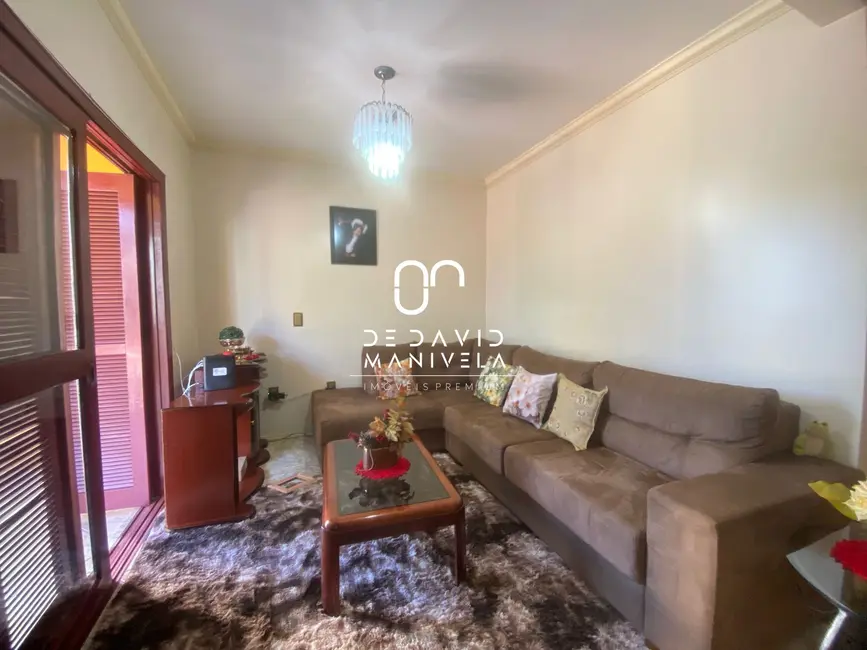 Casa com 4 quartos à venda, 173m2 em Nonoai, Santa Maria - RS - imagem 5 Foto 5 de Casa com 4 quartos à venda, 173m2 em Nonoai, Santa Maria - RS