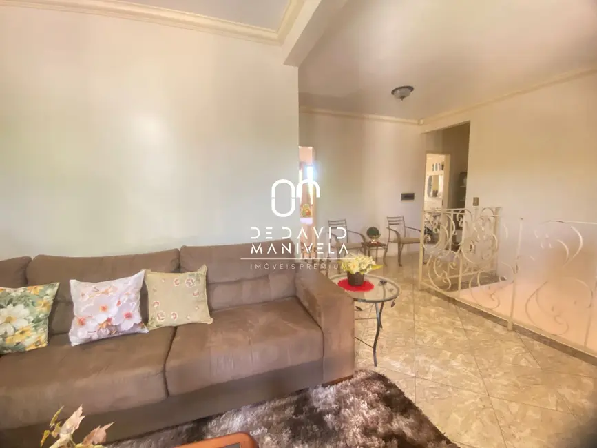 Casa com 4 quartos à venda, 173m2 em Nonoai, Santa Maria - RS - imagem 7 Foto 7 de Casa com 4 quartos à venda, 173m2 em Nonoai, Santa Maria - RS
