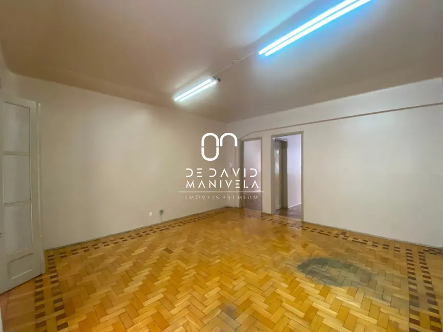 Apartamento com 3 quartos para alugar, 165m2 em Centro, Santa Maria - RS - imagem 3 Foto 3 de Apartamento com 3 quartos para alugar, 165m2 em Centro, Santa Maria - RS