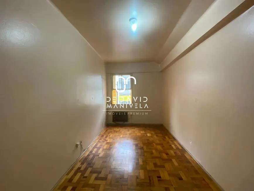Apartamento com 3 quartos para alugar, 165m2 em Centro, Santa Maria - RS - imagem 7 Foto 7 de Apartamento com 3 quartos para alugar, 165m2 em Centro, Santa Maria - RS