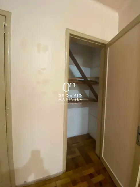 Apartamento com 3 quartos para alugar, 165m2 em Centro, Santa Maria - RS - imagem 9 Foto 9 de Apartamento com 3 quartos para alugar, 165m2 em Centro, Santa Maria - RS
