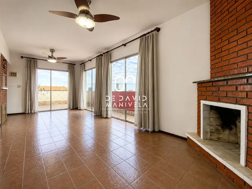 Apartamento com 3 quartos para alugar, 200m2 em Centro, Santa Maria - RS - imagem 1 Foto 1 de Apartamento com 3 quartos para alugar, 200m2 em Centro, Santa Maria - RS