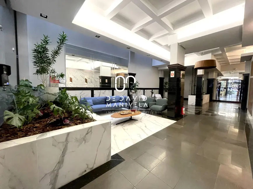 Apartamento com 3 quartos à venda, 256m2 em Nossa Senhora de Fátima, Santa Maria - RS - imagem 1 Foto 1 de Apartamento com 3 quartos à venda, 256m2 em Nossa Senhora de Fátima, Santa Maria - RS