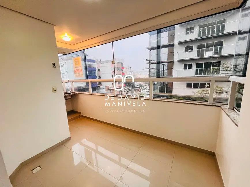 Foto 8 de Apartamento com 3 quartos para alugar, 125m2 em Menino Jesus, Santa Maria - RS