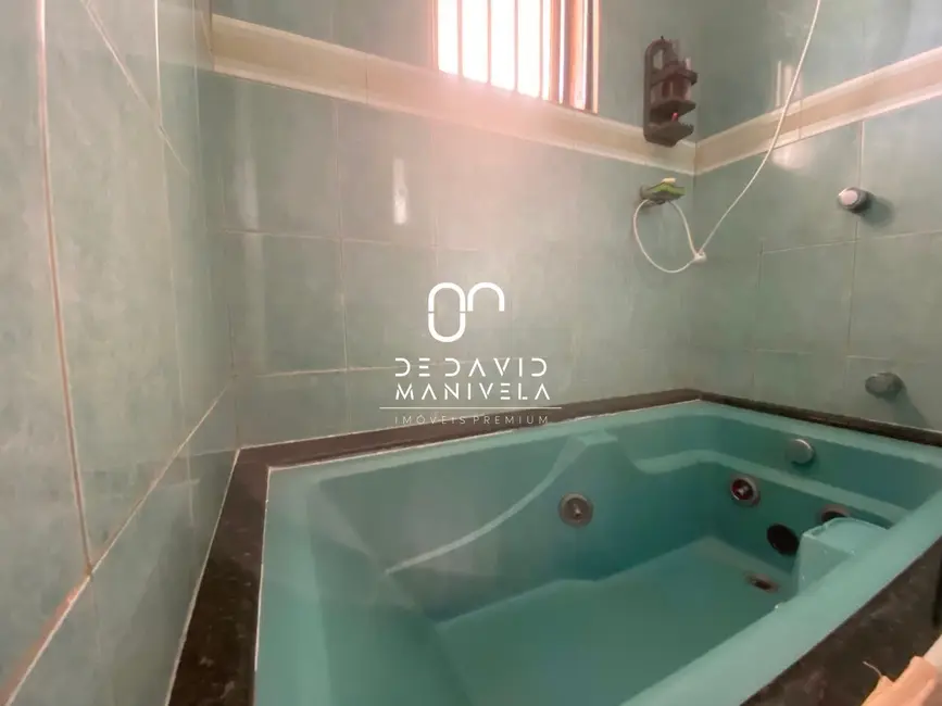 Foto 6 de Casa com 5 quartos para alugar, 301m2 em Pinheiro Machado, Santa Maria - RS
