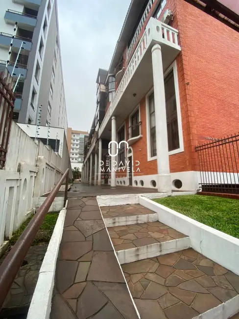 Foto 2 de Apartamento com 3 quartos para alugar, 110m2 em Bonfim, Santa Maria - RS