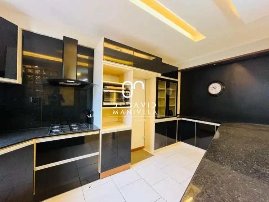 Foto 8 de Casa com 3 quartos para alugar, 197m2 em Dom Antônio Reis, Santa Maria - RS