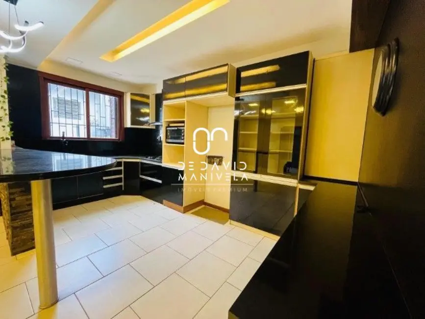 Foto 7 de Casa com 3 quartos para alugar, 197m2 em Dom Antônio Reis, Santa Maria - RS