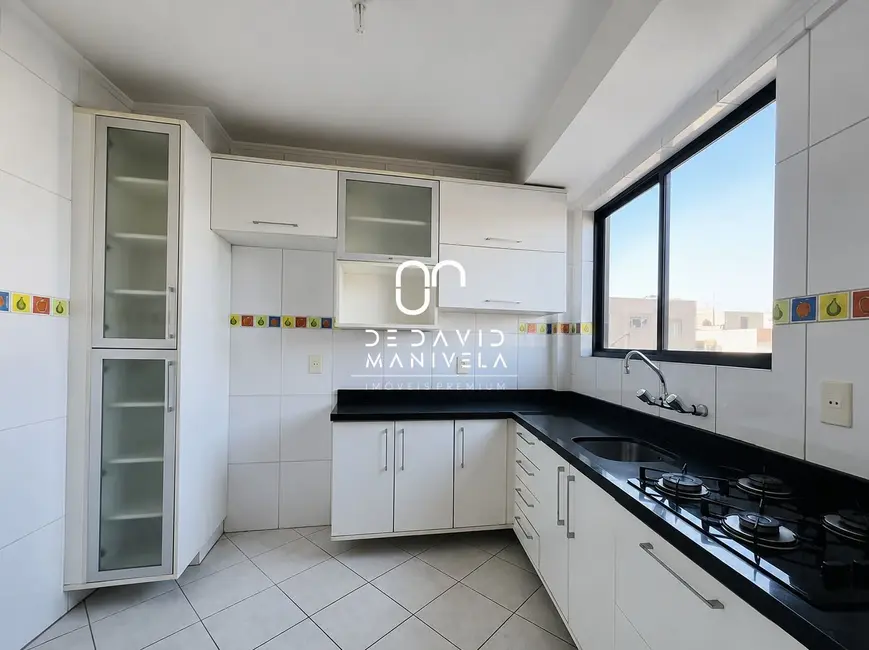 Apartamento com 2 quartos para alugar, 82m2 em Nossa Senhora de Fátima, Santa Maria - RS - imagem 5 Foto 5 de Apartamento com 2 quartos para alugar, 82m2 em Nossa Senhora de Fátima, Santa Maria - RS