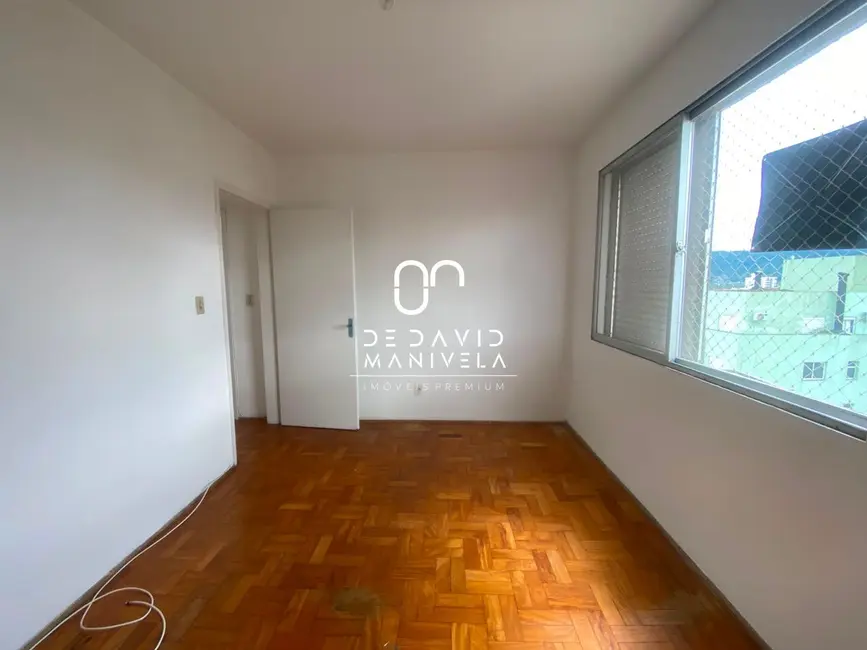 Foto 9 de Apartamento com 3 quartos para alugar, 70m2 em Nossa Senhora do Rosário, Santa Maria - RS