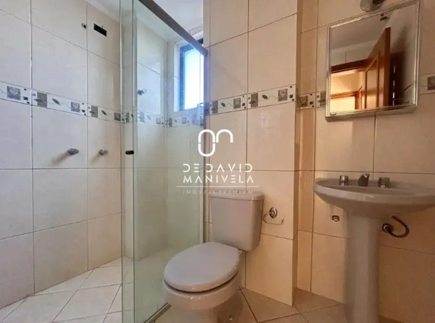 Apartamento com 2 quartos para alugar, 80m2 em Nossa Senhora de Fátima, Santa Maria - RS - imagem 9 Foto 9 de Apartamento com 2 quartos para alugar, 80m2 em Nossa Senhora de Fátima, Santa Maria - RS