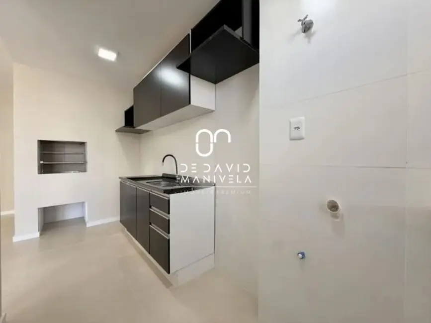 Foto 4 de Apartamento com 2 quartos para alugar, 60m2 em São José, Santa Maria - RS