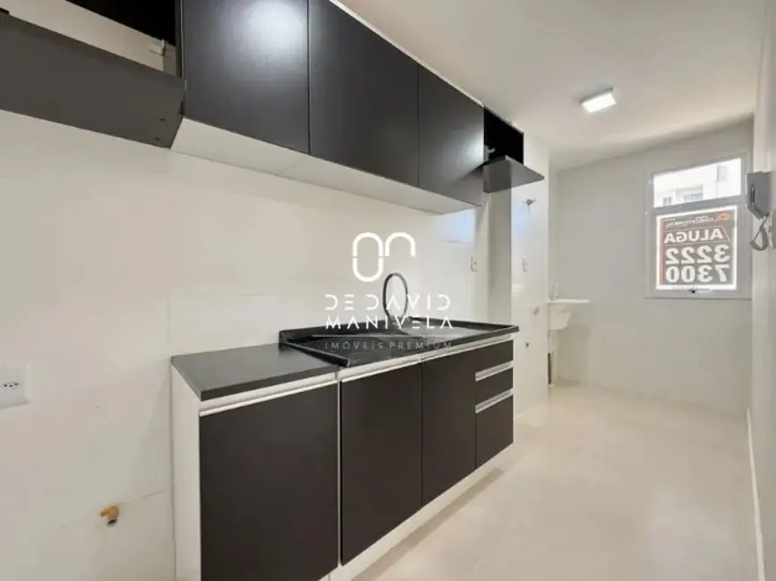 Foto 3 de Apartamento com 2 quartos para alugar, 60m2 em São José, Santa Maria - RS