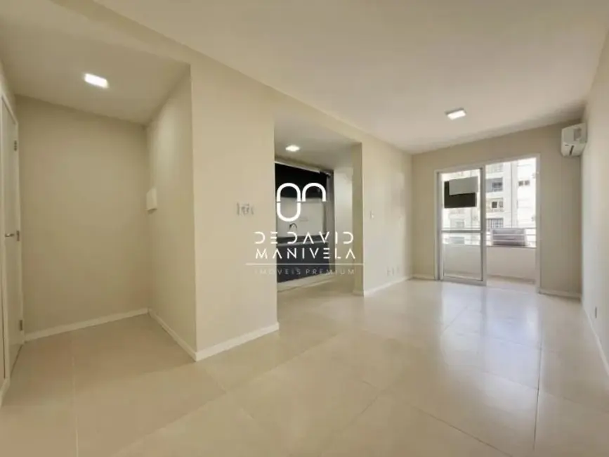 Foto 1 de Apartamento com 2 quartos para alugar, 60m2 em São José, Santa Maria - RS