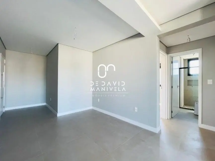 Foto 3 de Apartamento com 2 quartos para alugar, 80m2 em Nossa Senhora de Lourdes, Santa Maria - RS