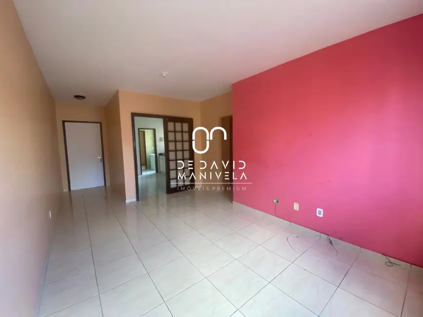 Apartamento com 3 quartos para alugar, 104m2 em Nossa Senhora de Fátima, Santa Maria - RS - imagem 2 Foto 2 de Apartamento com 3 quartos para alugar, 104m2 em Nossa Senhora de Fátima, Santa Maria - RS