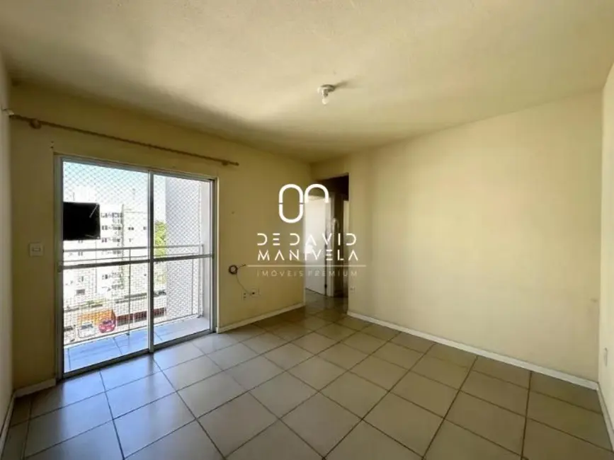 Foto 7 de Apartamento com 3 quartos para alugar, 60m2 em Nossa Senhora Medianeira, Santa Maria - RS