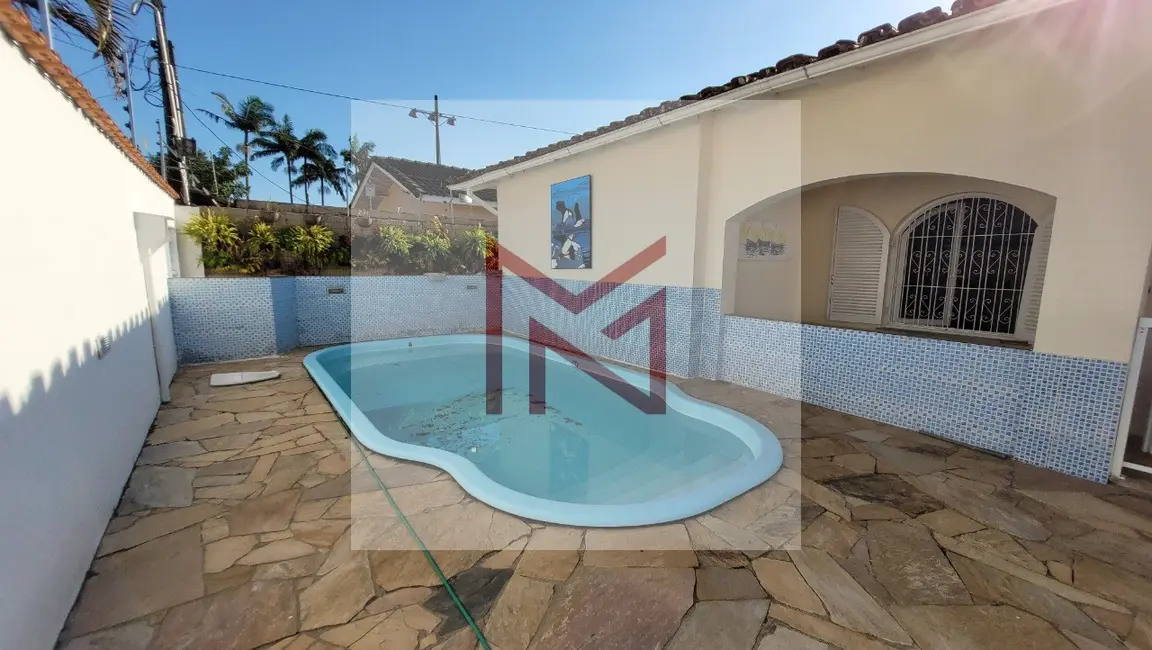 Foto 1 de Casa com 3 quartos à venda, 160m2 em Jardim Virgínia, Guaruja - SP