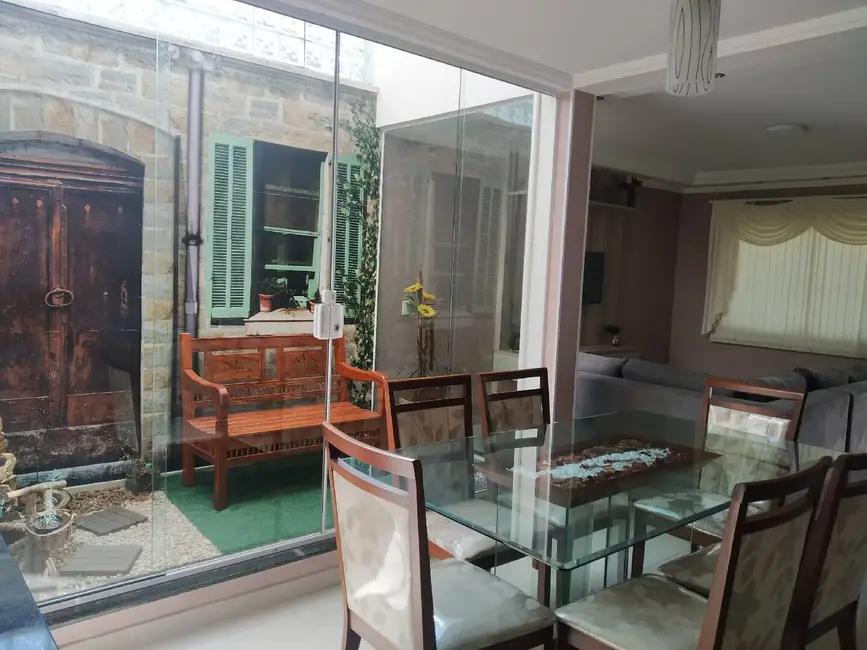 Foto 5 de Sobrado à venda, 173m2 em Alves Dias, Sao Bernardo Do Campo - SP