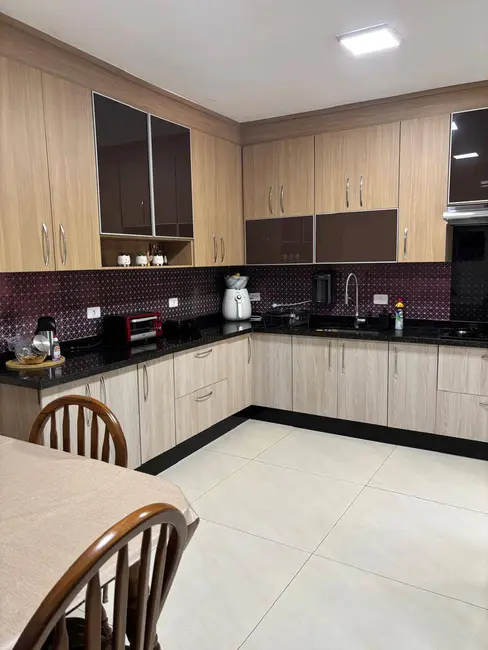 Foto 1 de Sobrado com 3 quartos à venda, 186m2 em Eldorado, Diadema - SP