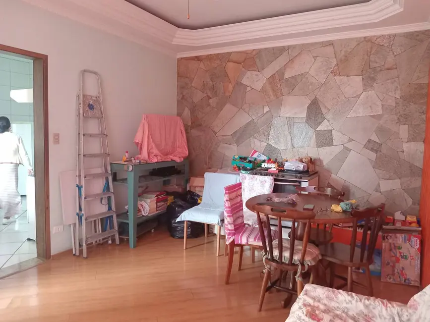 Sobrado com 6 quartos à venda e para alugar, 332m2 em Eldorado, Diadema - SP - imagem 5 Foto 5 de Sobrado com 6 quartos à venda e para alugar, 332m2 em Eldorado, Diadema - SP